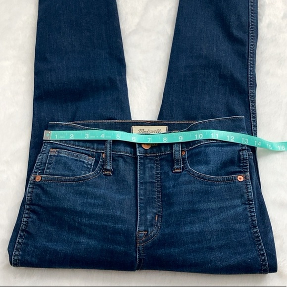 Like New Madewell 10 Inch High Rise Skinny Jeans - Picture 3 of 9